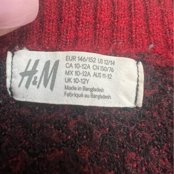 H&M Red and Black Crewneck oversized Sweater Buffalo Plaid - Picture 4 of 5